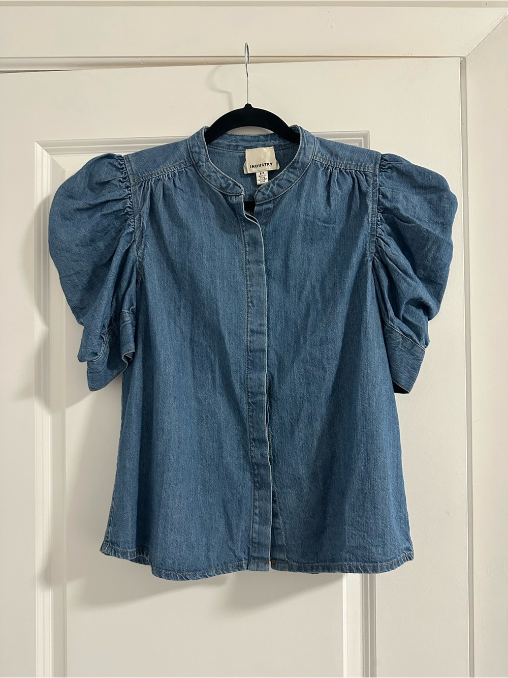 Denim Puff Sleeve Blouse in Medium Blue